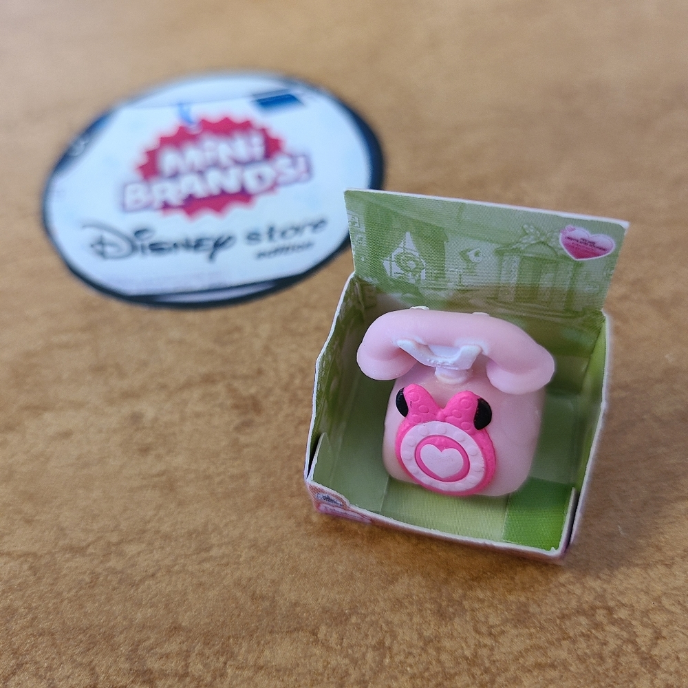 Zuru DISNEY Mini Brand Collectors Toy:  Minnie Telephone